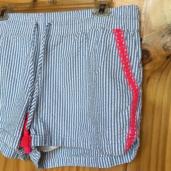 Vineyard vines drawstring shorts - Picture 2 of 7